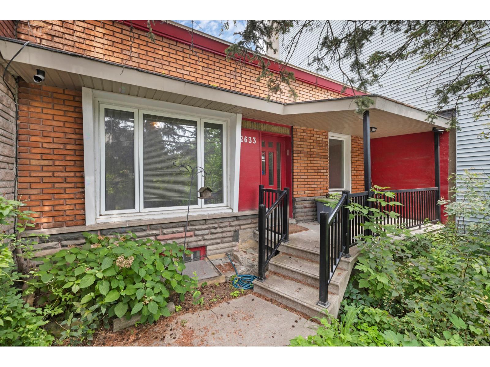2633 Rue Montgomery, Montréal (Ville-Marie), Quebec H2K2S3