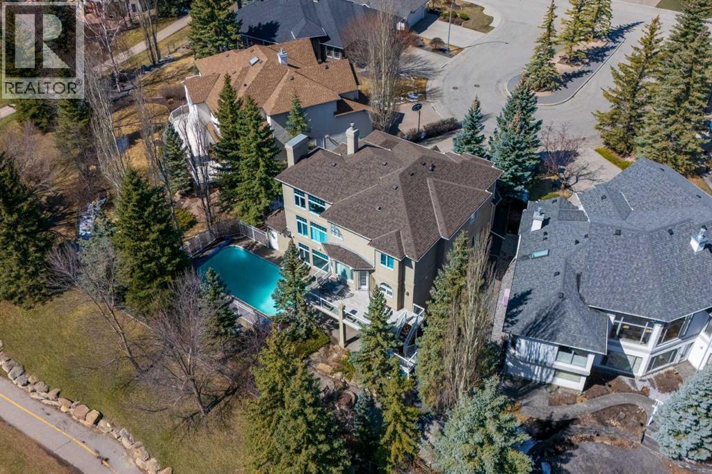 House for Sale in 216 Evergreen Heath SW|Calgary, Alberta T2Y3B6 2