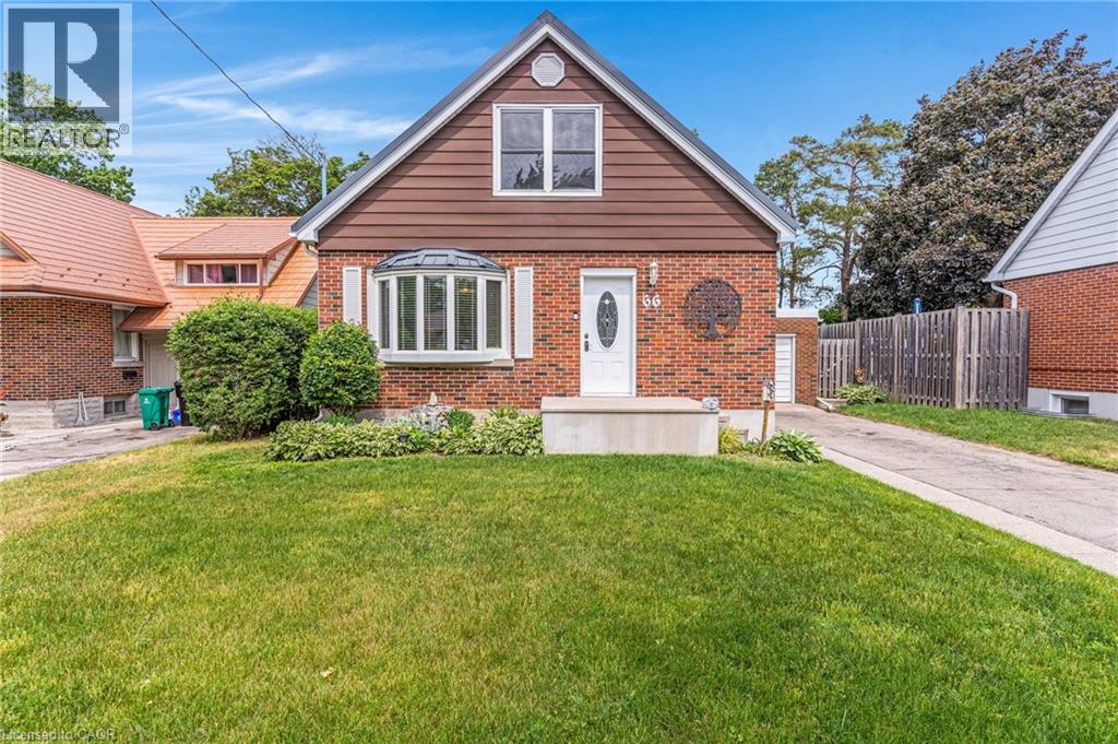 66 SHERWOOD Avenue, Kitchener, Ontario N2B1J9