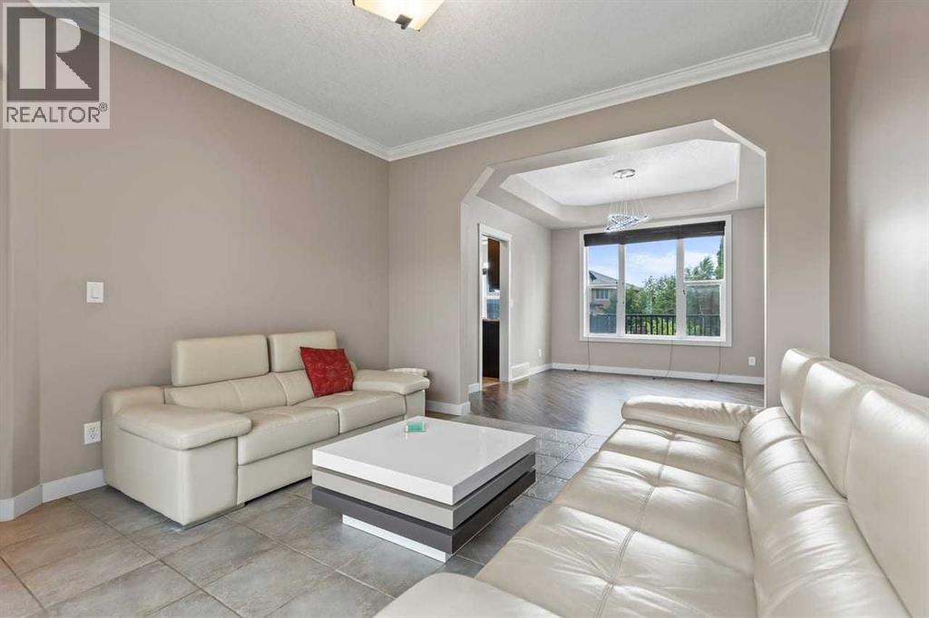 House for Sale in 1863 Panatella Boulevard NW|Calgary, Alberta T3K0H3 5