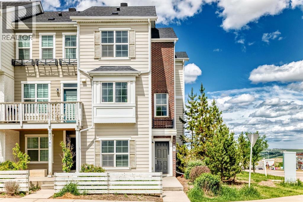 Row / Townhouse for Sale in 6 Nolan Hill Gate NW|Calgary, Alberta T3R0T9 2