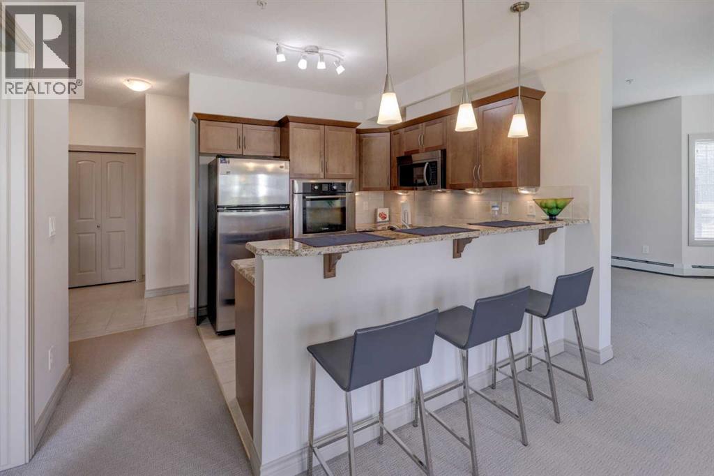 Apartment for Sale in 220, 70 Royal Oak Plaza NW|Calgary, Alberta T3G0C1 2
