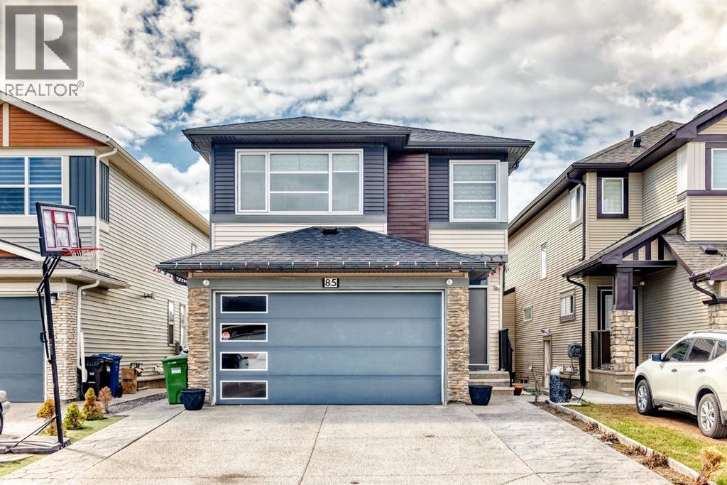 House for Sale in 85 Savanna Close NE|Calgary, Alberta T3J0X7