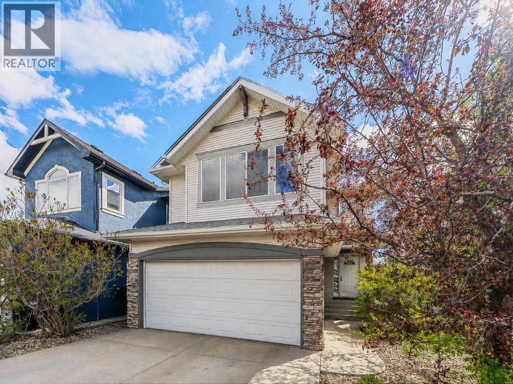 House for Sale in 143 Cougarstone Square SW|Calgary, Alberta T3H5J4