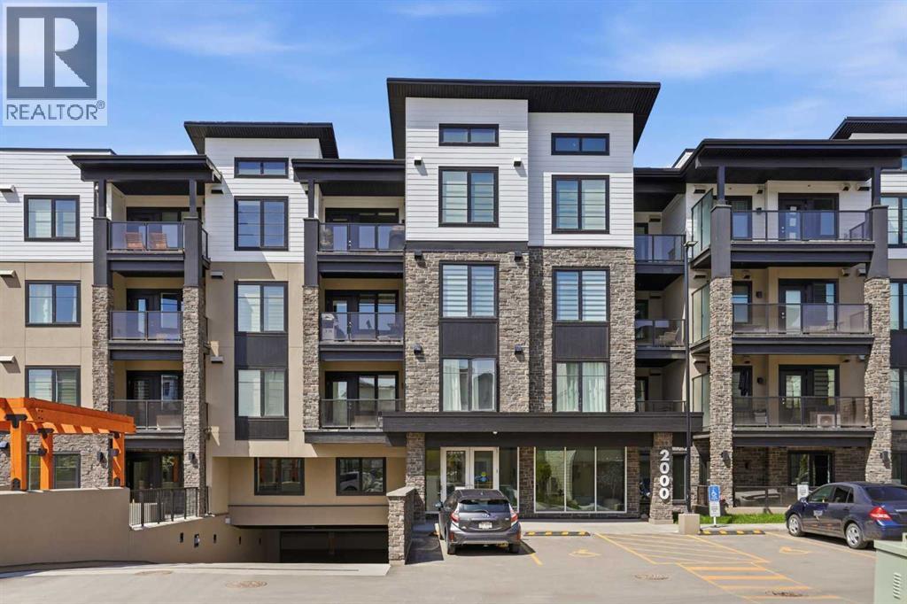 Apartment for Sale in 2405, 2117 81 Street SW|Calgary, Alberta T3H6H5