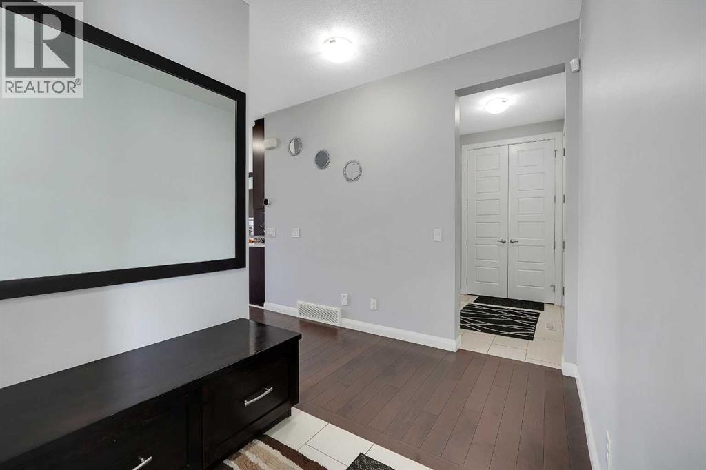 House for Sale in 98 Red Sky Green NE|Calgary, Alberta T3N0V5 3