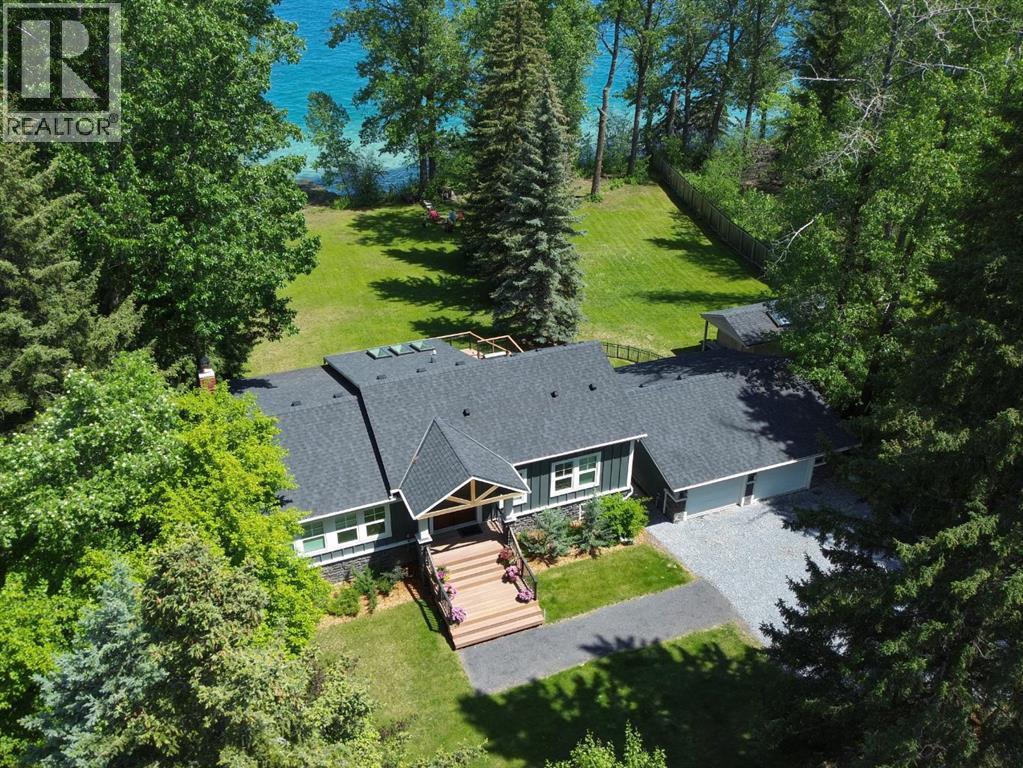 House for Sale in 7136 Bow Crescent NW|Calgary, Alberta T3B2B9