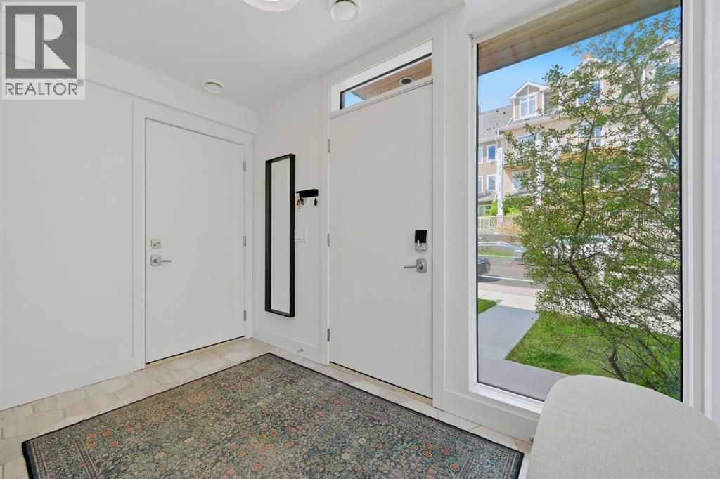 Row / Townhouse for Sale in 3620 17 Street SW|Calgary, Alberta T2T6X5 3