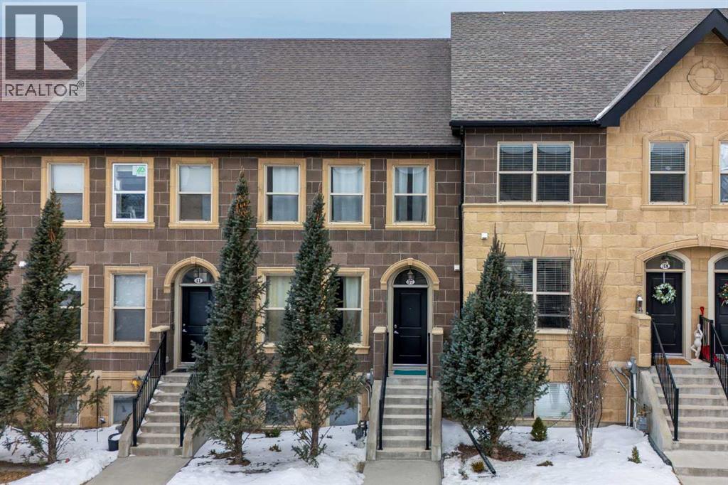 Row / Townhouse for Sale in 37 Sage Meadows Terrace NW|Calgary, Alberta T3P0E9