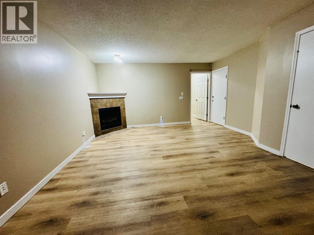 Duplex for Sale in 184 TARALAKE Terrace NE|Calgary, Alberta T3J0A2 4