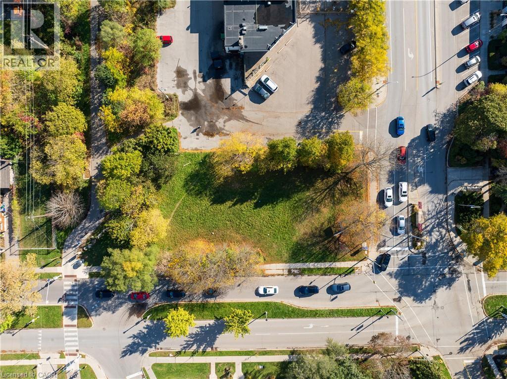 115 UNION Boulevard, Kitchener, Ontario N2M2S1