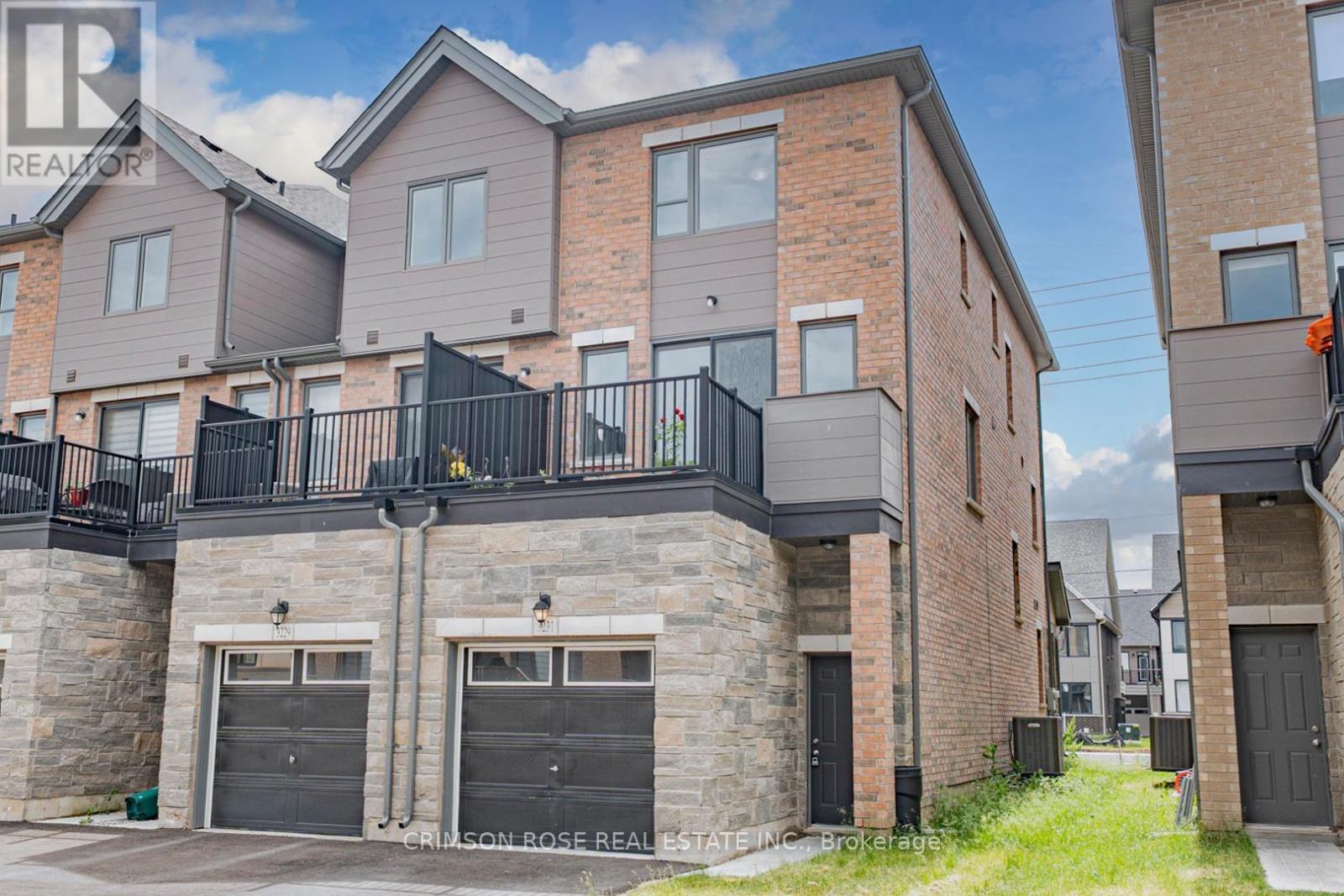 Row / Townhouse for Sale in 3231 SIXTH LINE|Oakville (GO Glenorchy), Ontario L6H0V9 2