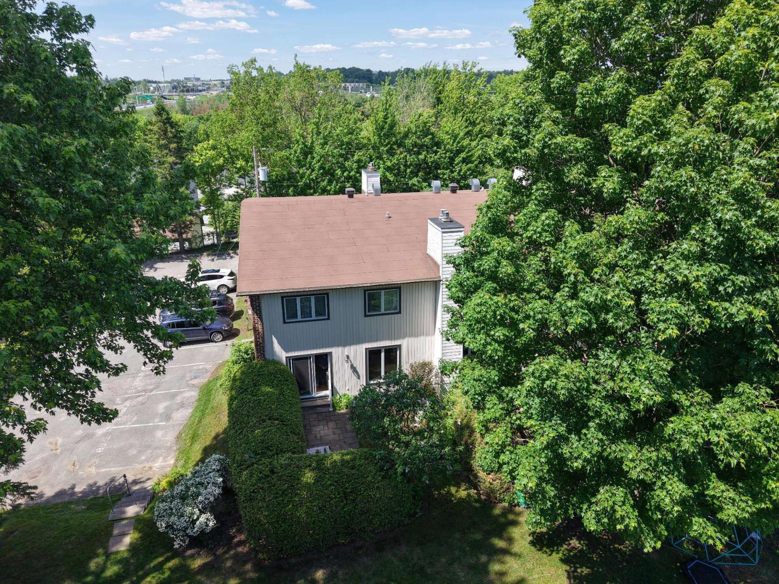 1425 Rue Laflèche, Sherbrooke (Les Nations), Quebec J1X2Y9
