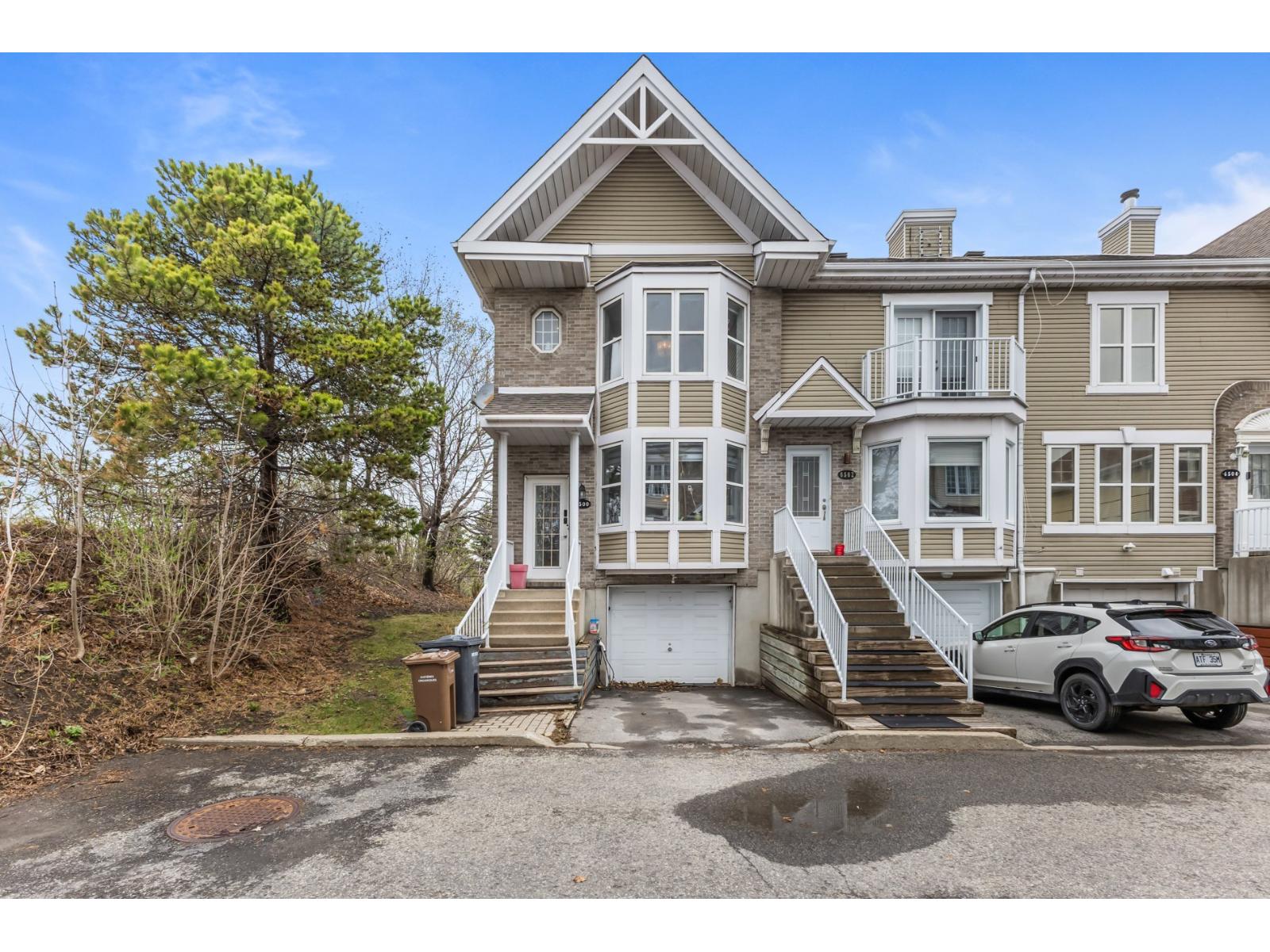 6500 Rue de l'Émérillon, Laval (Sainte-Rose), Quebec H7L5R1