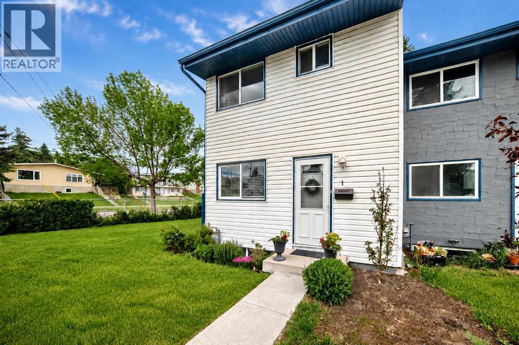 Row / Townhouse for Sale in 1, 6440 4 Street NW|Calgary, Alberta T2K1B8