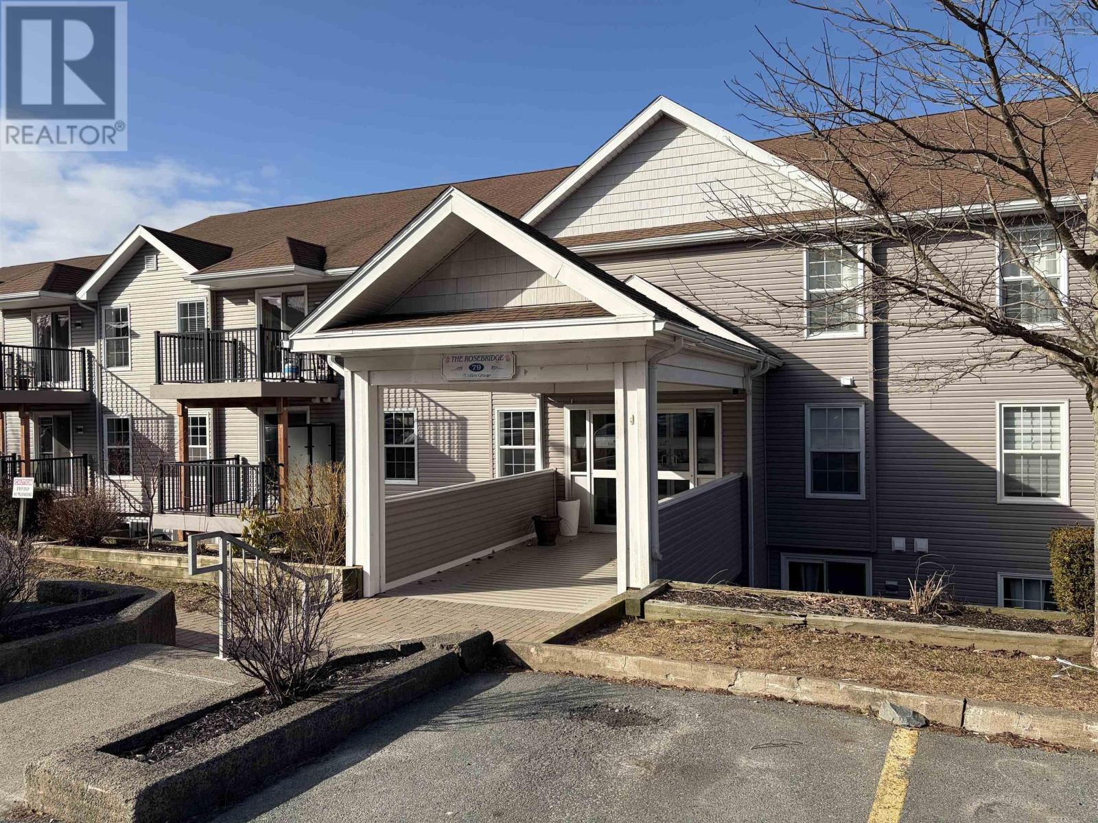 213 79 Collins Grove, Dartmouth, Nova Scotia B2W6B9