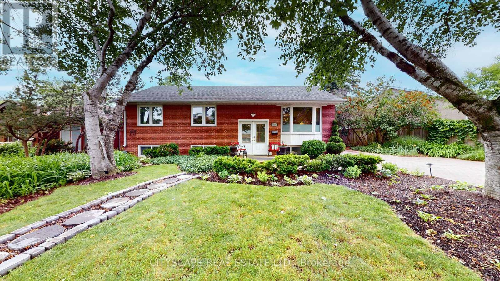79 PAPERBIRCH DRIVE