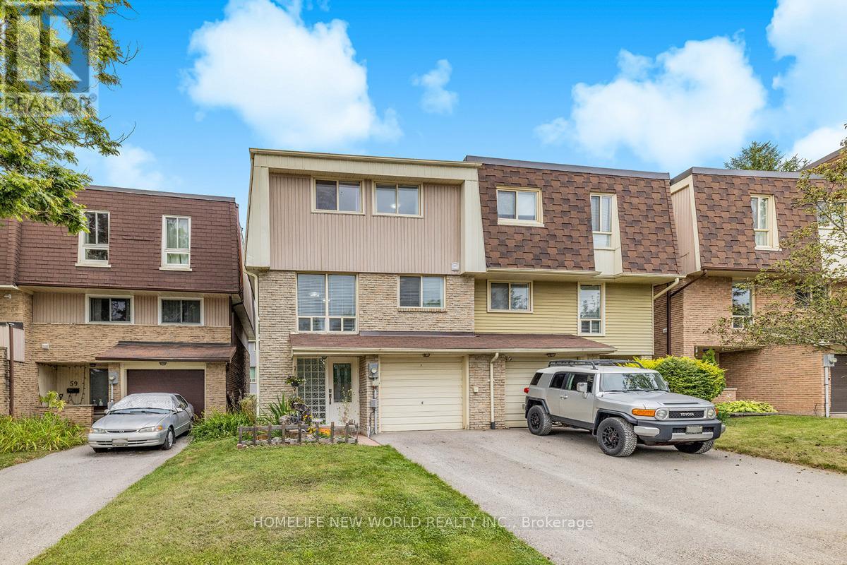 61 POPLAR CRESCENT