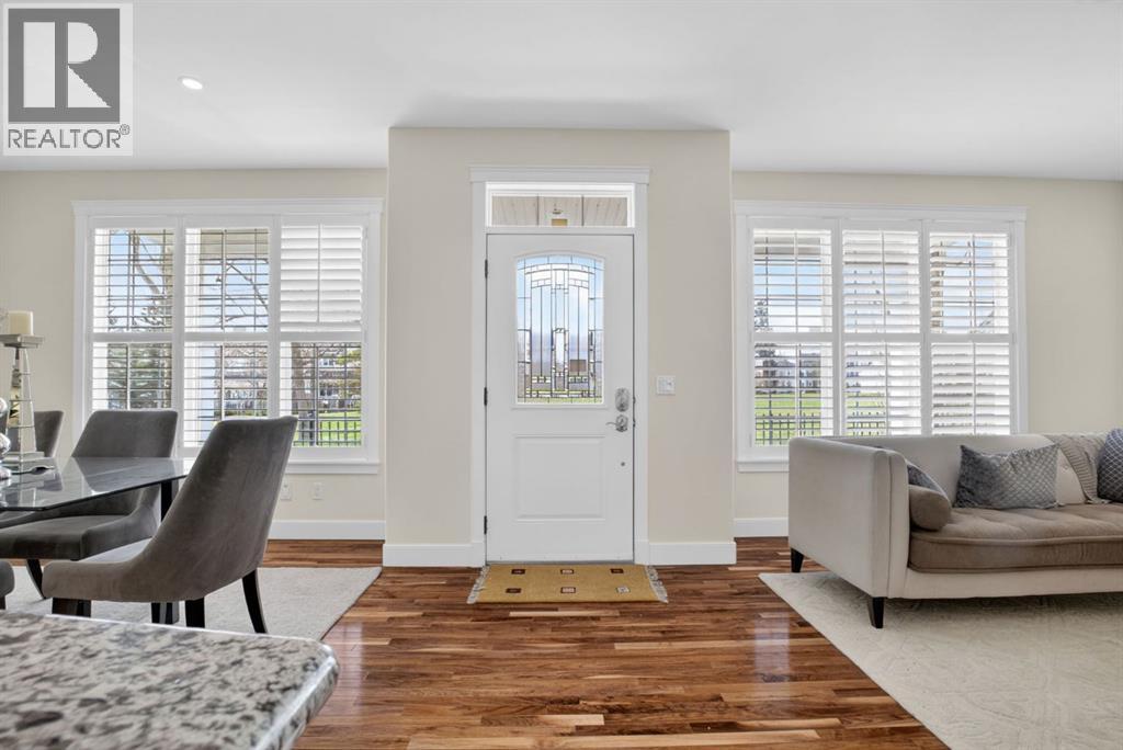 Row / Townhouse for Sale in 24 Ypres Mews SW|Calgary, Alberta T2T6L2 4