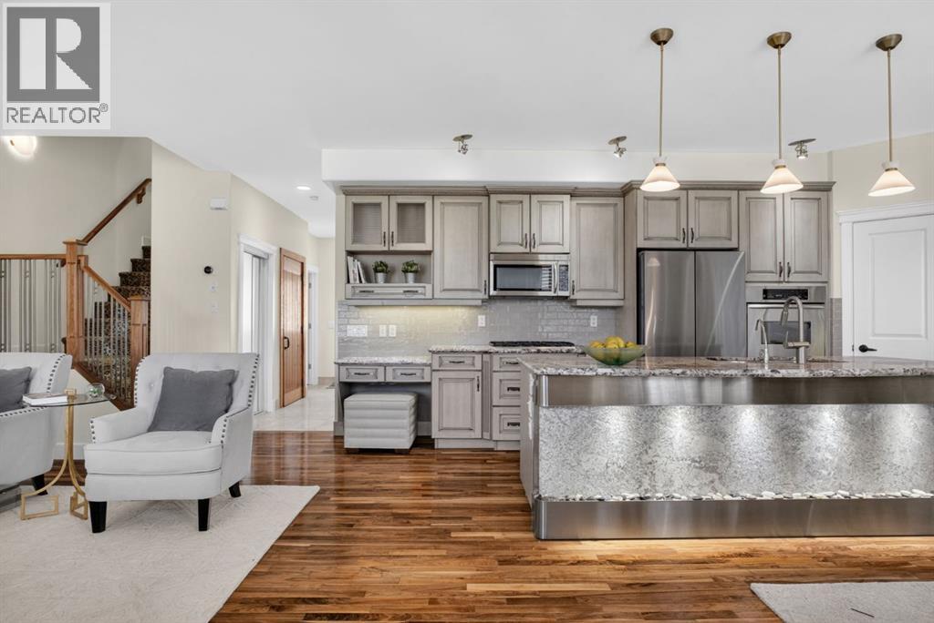 Row / Townhouse for Sale in 24 Ypres Mews SW|Calgary, Alberta T2T6L2 5