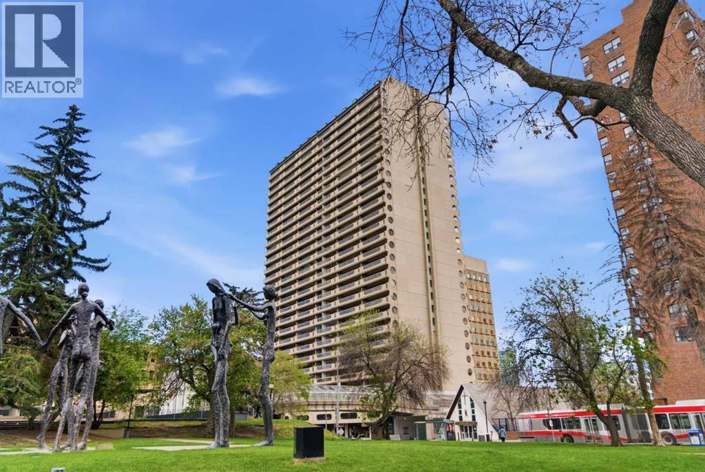 2008, 221 6 Avenue SE, Calgary, Alberta T2G4Z9