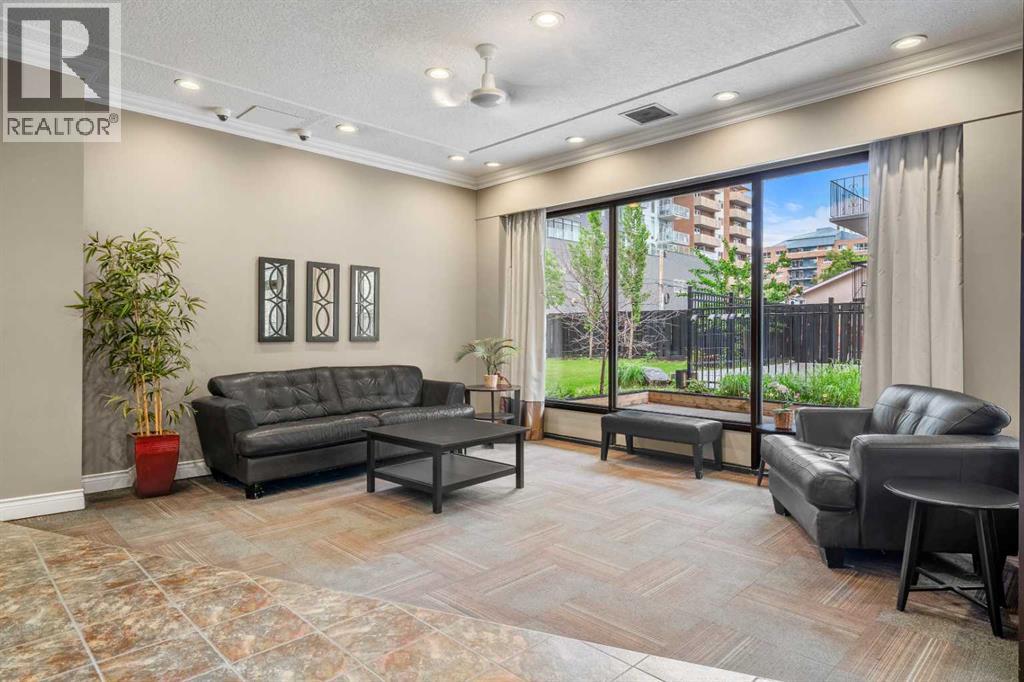 Apartment for Sale in 405, 1330 15 Avenue SW|Calgary, Alberta T3C3N7 4