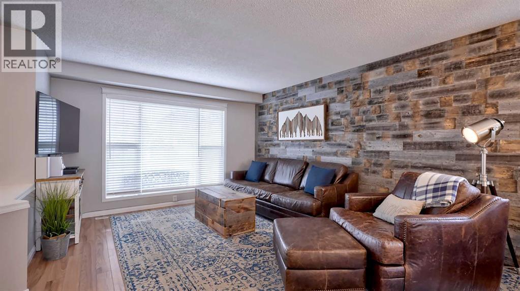 House for Sale in 20 Tuscany Valley Park NW|Calgary, Alberta T3L2B6 3