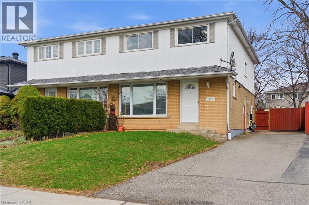 2637 ALTADENA Court, Mississauga, Ontario L5K1G1