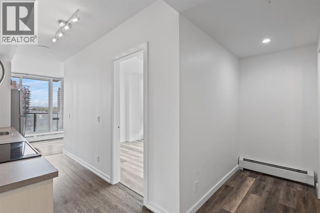 Apartment for Sale in 712, 450 8 Avenue SE|Calgary, Alberta T2G1T2 3