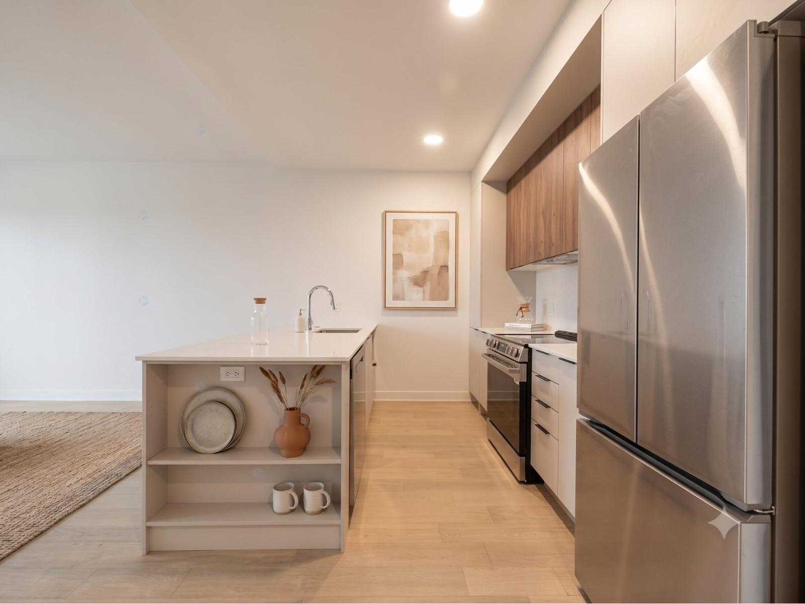 200 Av. Louis-Lévesque, #107, Otterburn Park, Quebec J0H0S2