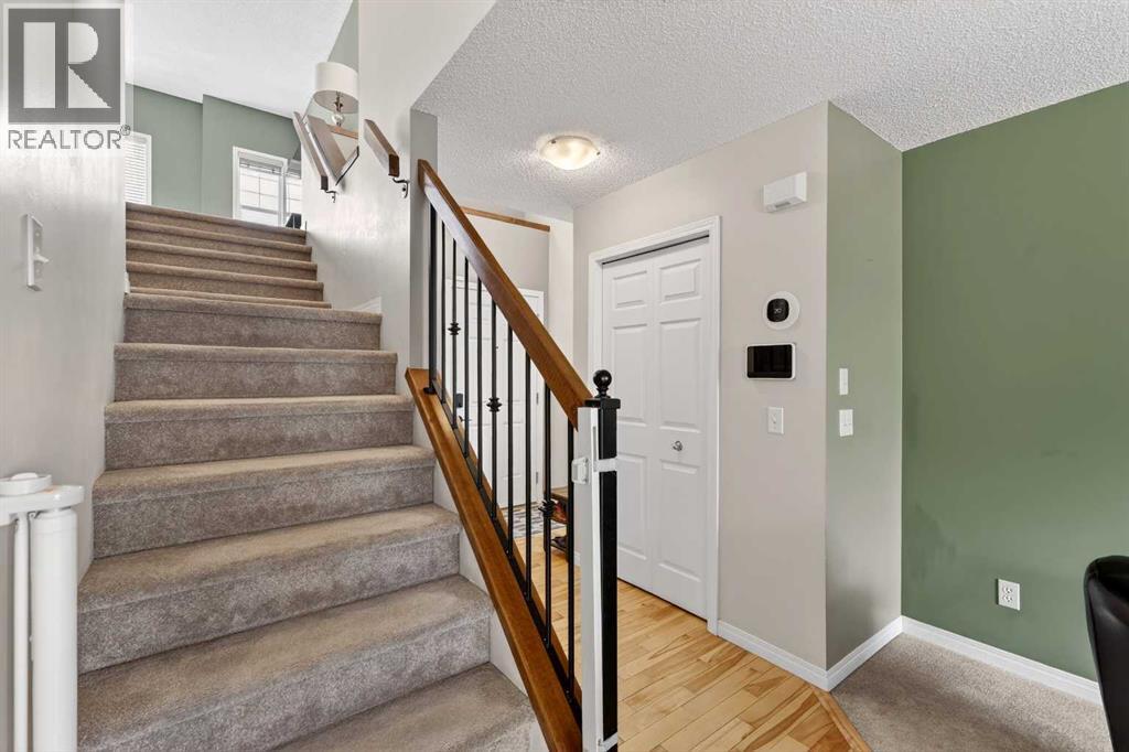 House for Sale in 32 Everglen Grove SW|Calgary, Alberta T2Y4Z3 5