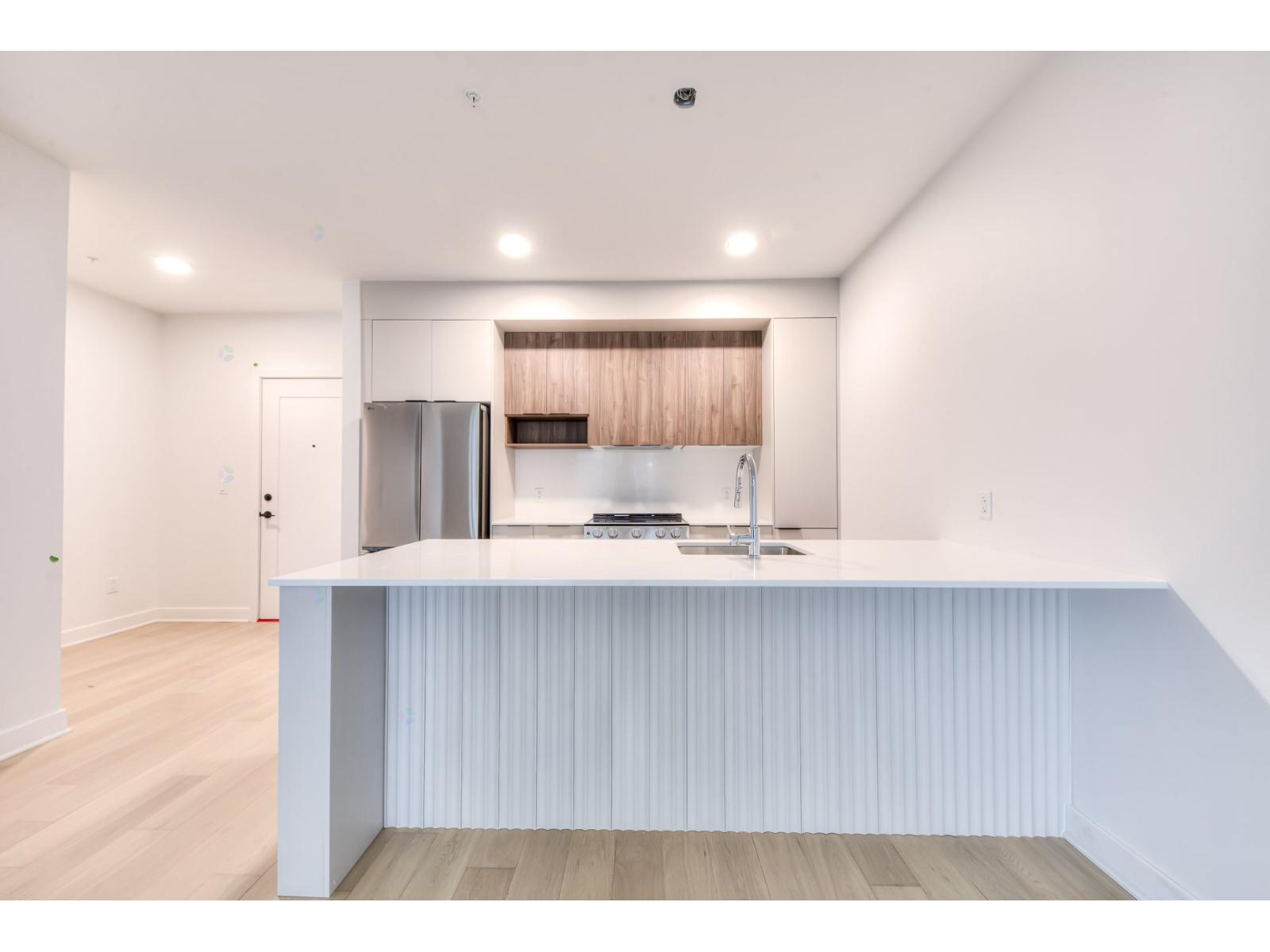 200 Av. Louis-Lévesque, #416, Otterburn Park, Quebec J0H0S2