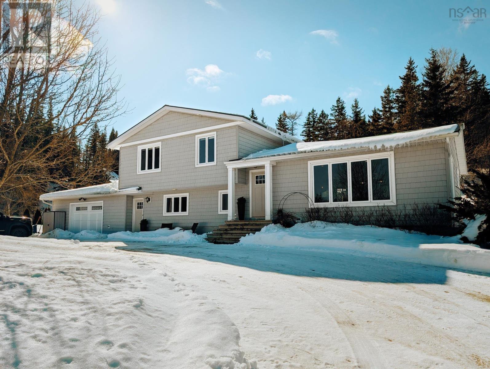 10055 19 Highway, Southwest Mabou, Nova Scotia B0E2W0 | REALTOR.ca