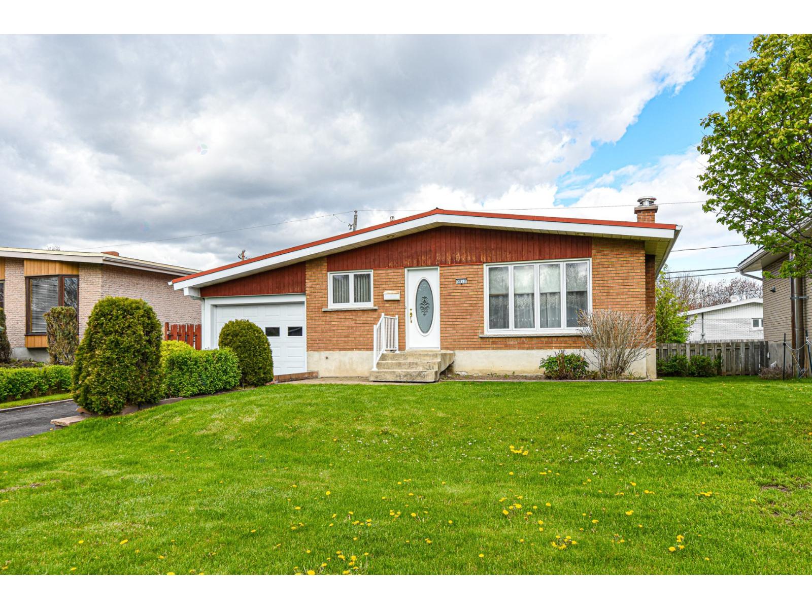 5870 Rue Arthur, Brossard, Quebec J4Z1E2