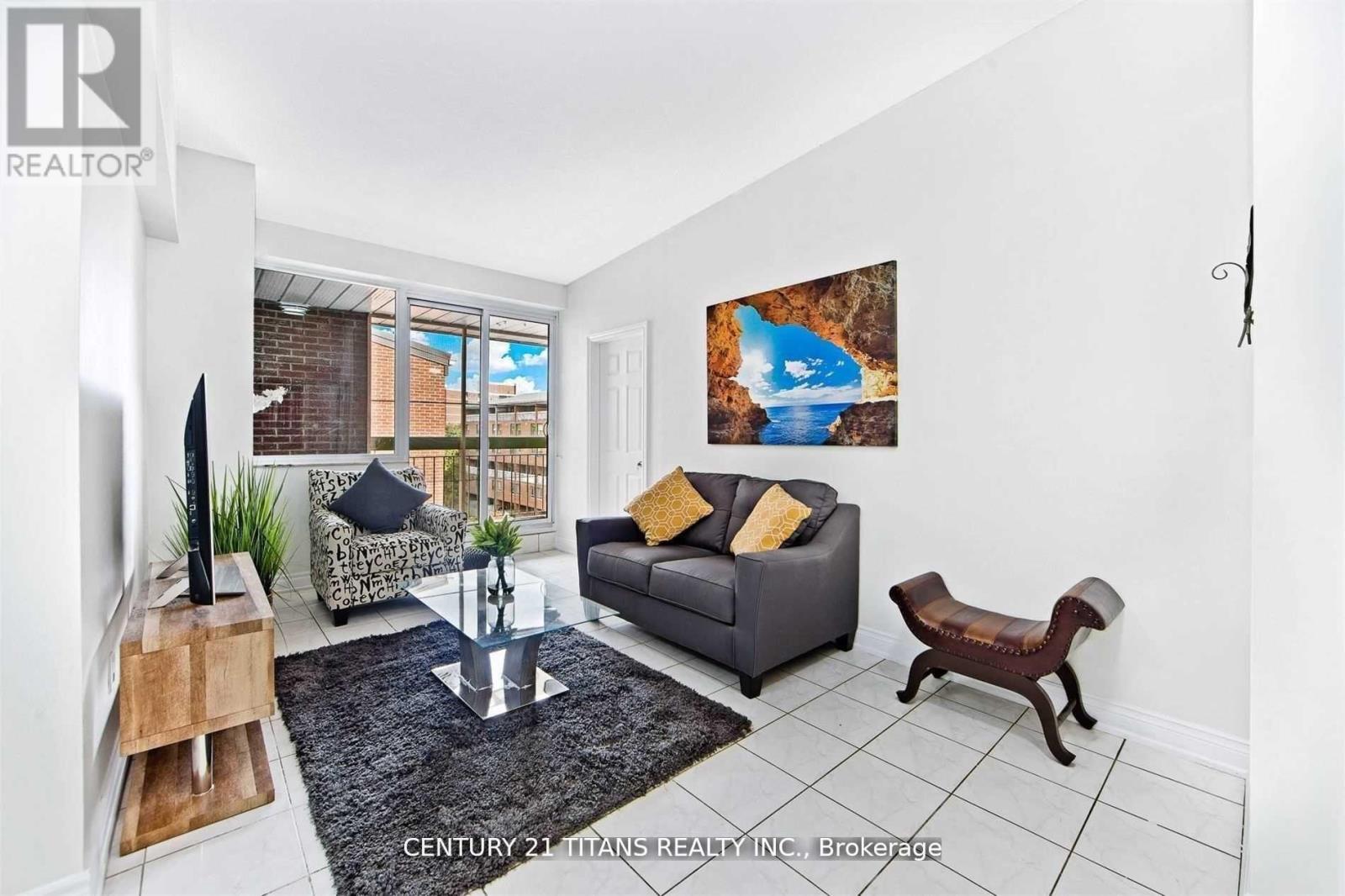 #510 - 4064 LAWRENCE AVENUE E