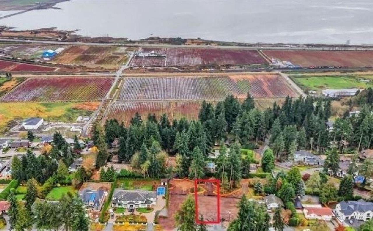 For sale: 12672 54 AVENUE, Surrey, British Columbia V3X3C2