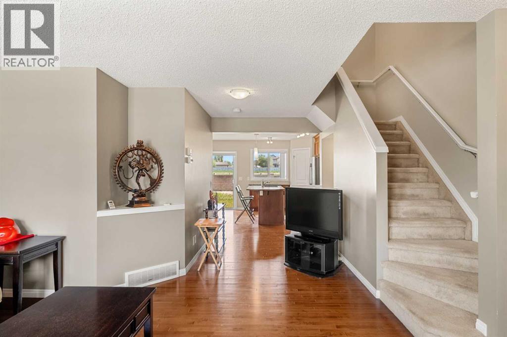 Duplex for Sale in 249 Elgin Meadows Park SE|Calgary, Alberta T2Z0M4 3