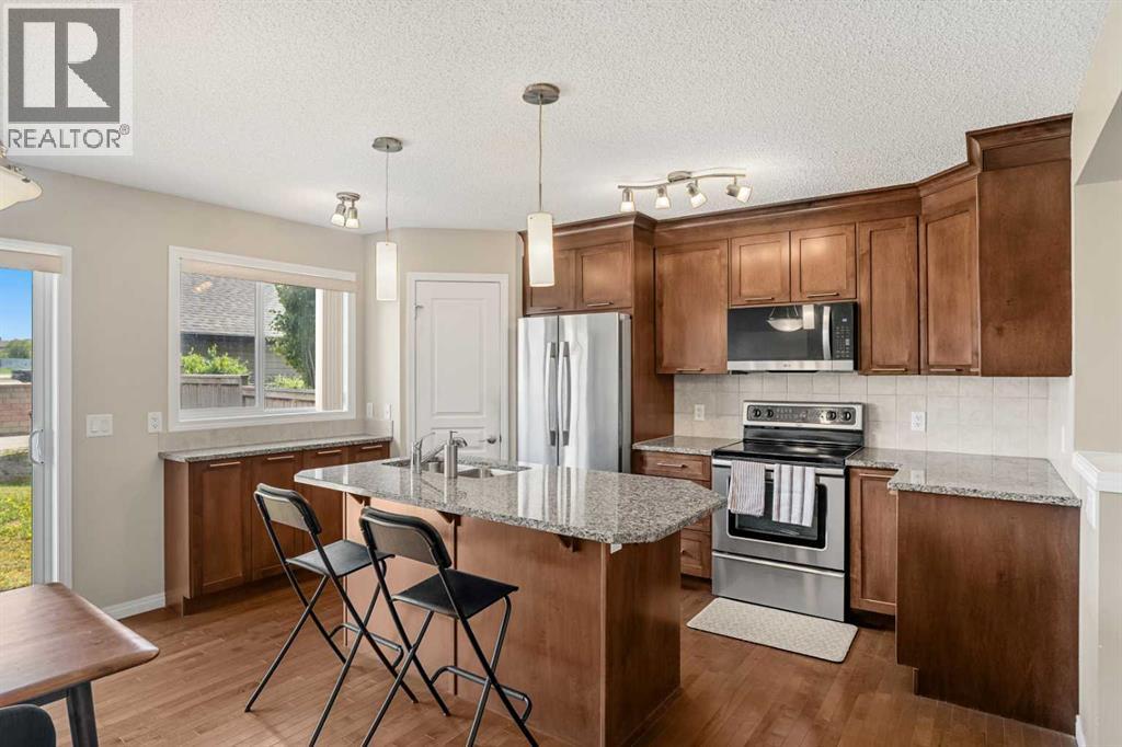 Duplex for Sale in 249 Elgin Meadows Park SE|Calgary, Alberta T2Z0M4 4