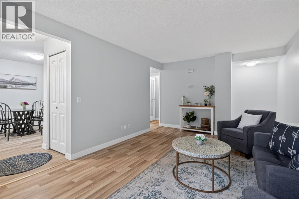Row / Townhouse for Sale in 86, 203 Lynnview Road SE|Calgary, Alberta T2C2C6 5