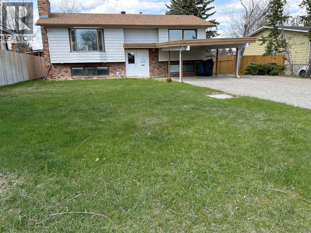 73 Mcgill Boulevard W, Lethbridge, Alberta T1K3V7