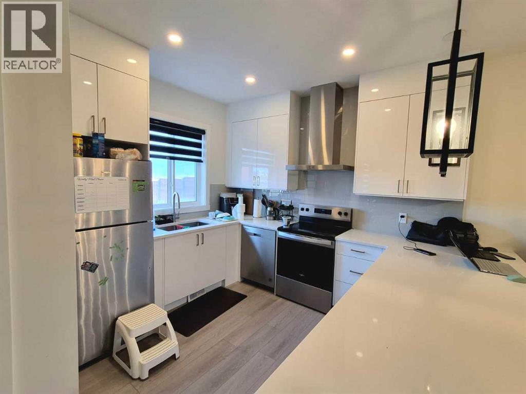 Row / Townhouse for Sale in 125 sage hill Circle|Calgary, Alberta T3R1V2 5