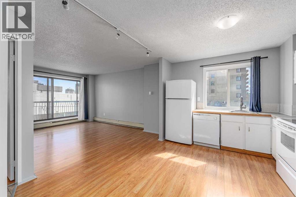 Apartment for Sale in 304, 1320 12 Avenue SW|Calgary, Alberta T3C3R6 4