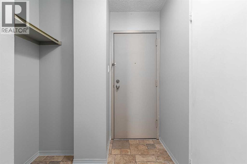 Apartment for Sale in 304, 1320 12 Avenue SW|Calgary, Alberta T3C3R6 3