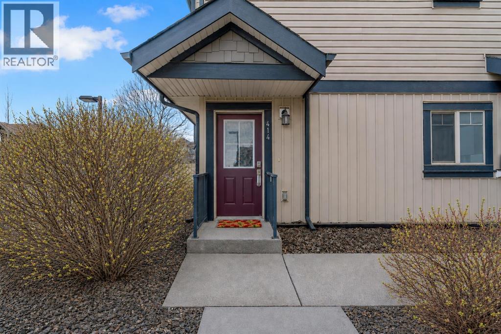 Row / Townhouse for Sale in 414, 121 Copperpond Common SE|Calgary, Alberta T2Z5B6