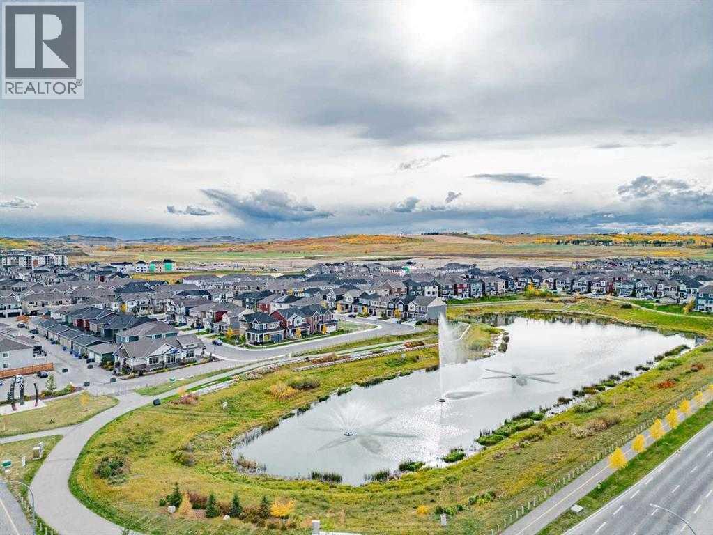 House for Sale in 16 Yorkville Landing SW|Calgary, Alberta T2X5N8