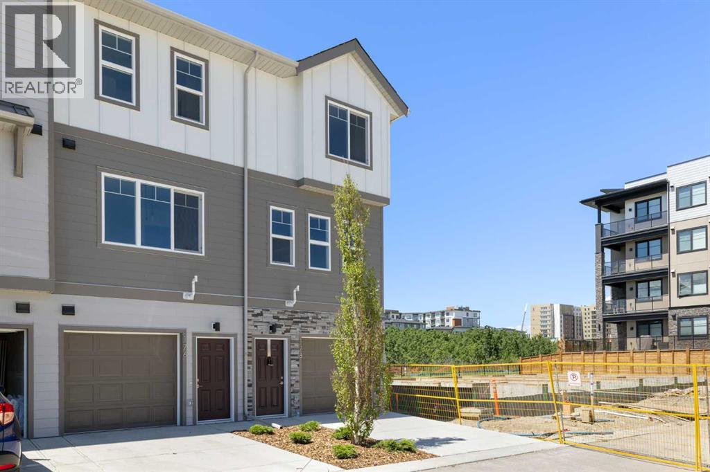 Row / Townhouse for Sale in 178, 2231 81st Street SW|Calgary, Alberta T3H6M4