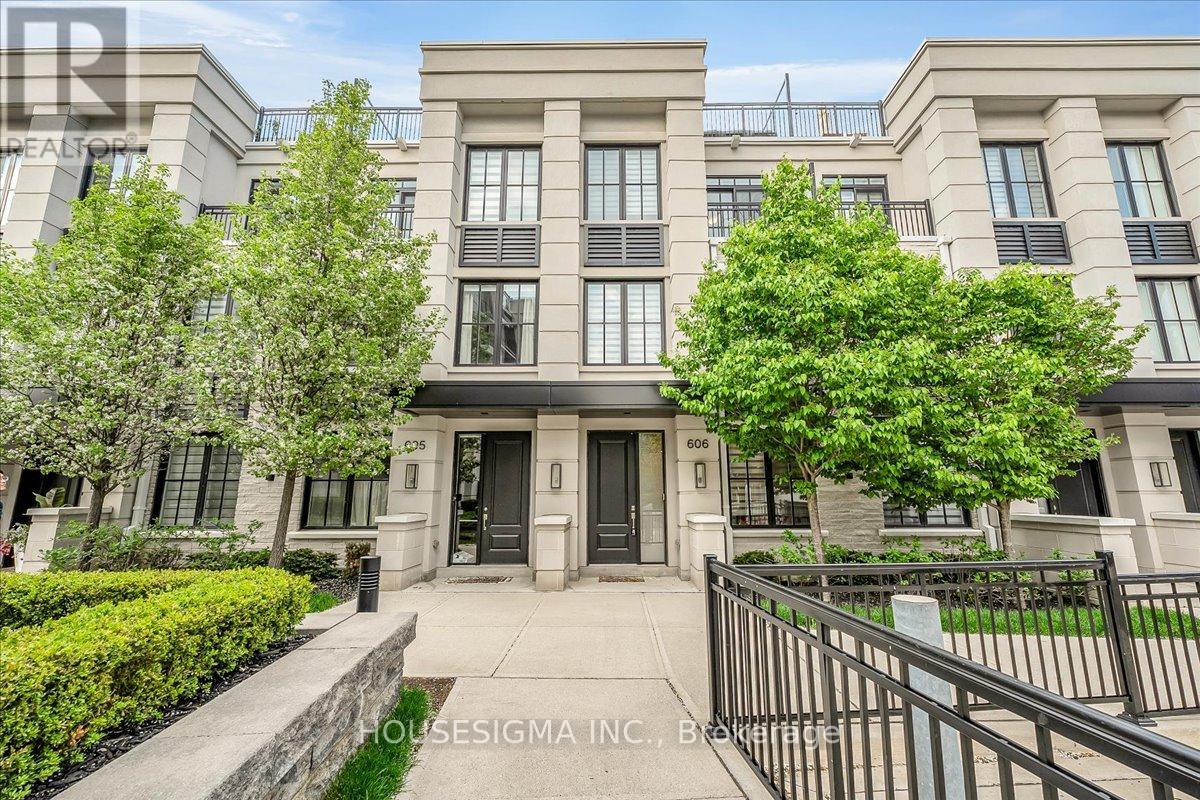 Row / Townhouse for Sale in 606 - 1190 CAWTHRA ROAD|Mississauga (Mineola), Ontario L5G0A5 2