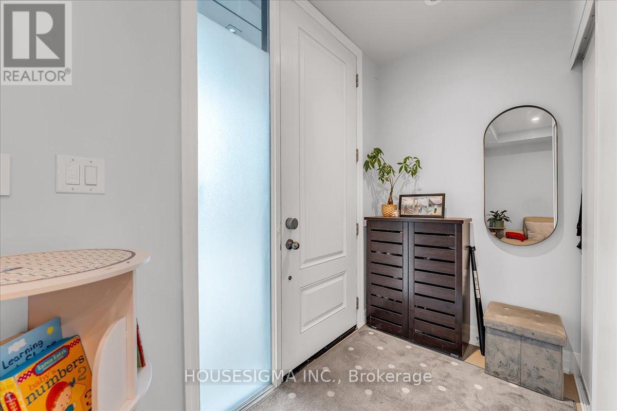 Row / Townhouse for Sale in 606 - 1190 CAWTHRA ROAD|Mississauga (Mineola), Ontario L5G0A5 5