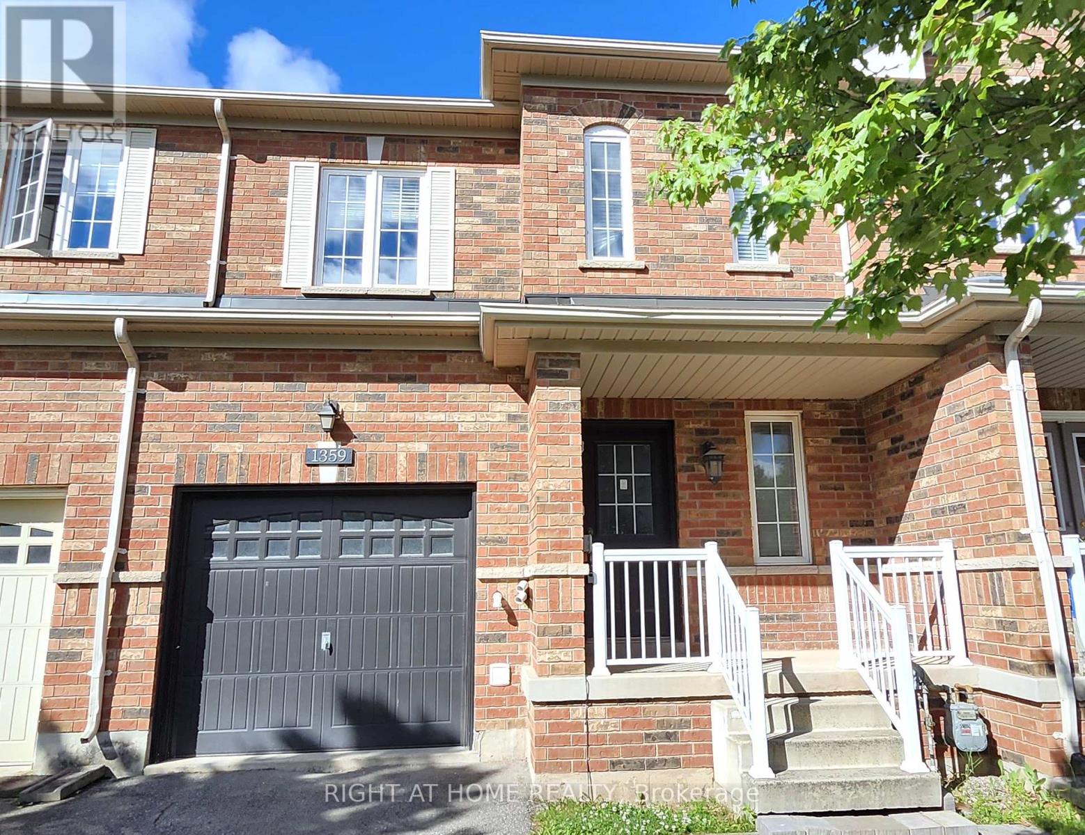 Row / Townhouse for Sale in 1359 KESTELL BOULEVARD|Oakville (JC Joshua Creek), Ontario L6H0C9 2