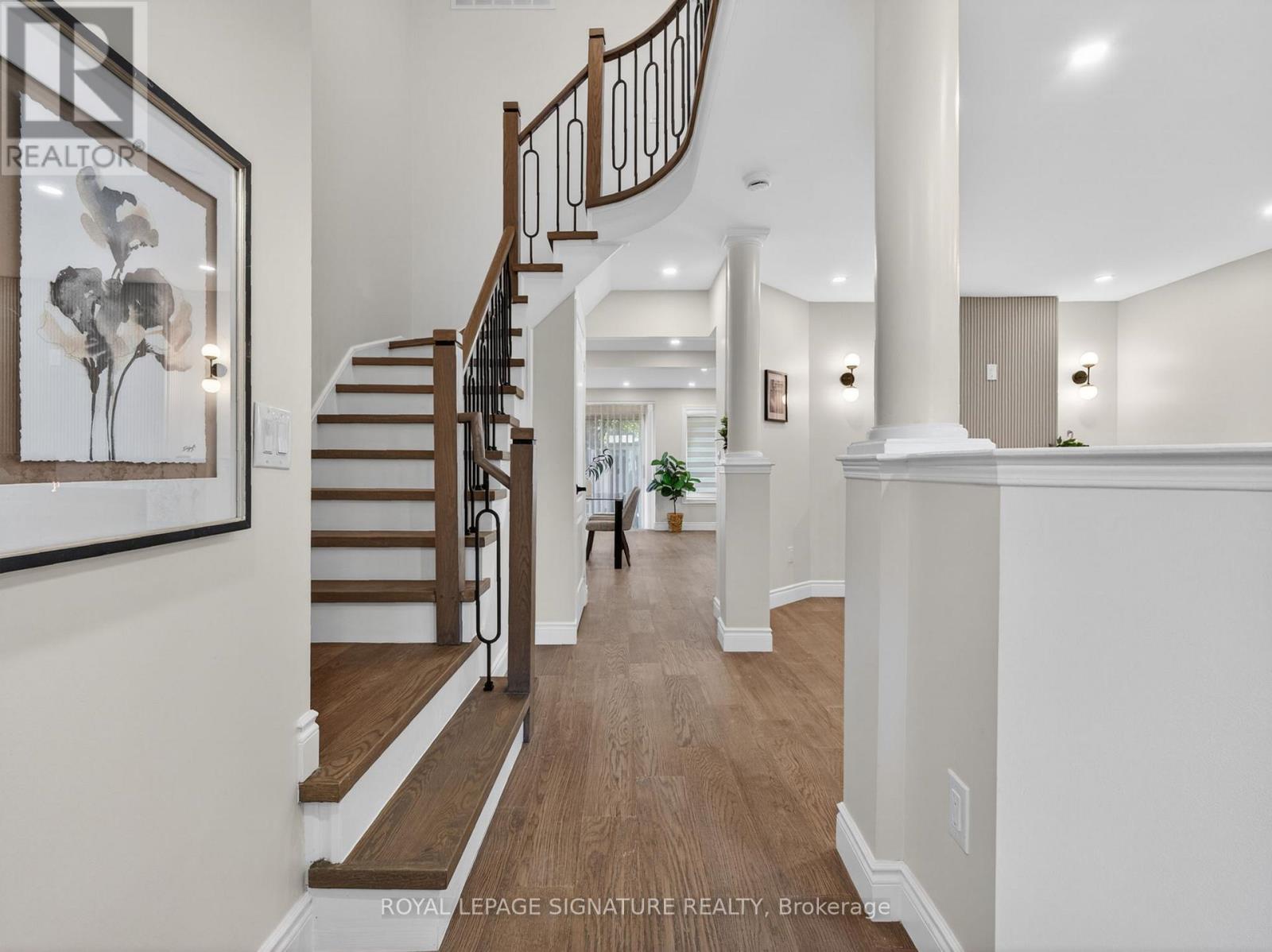Row / Townhouse for Sale in 123 - 833 SCOLLARD COURT|Mississauga (East Credit), Ontario L5V2B4 5